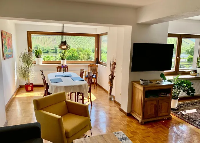 Rees דירה ברידל